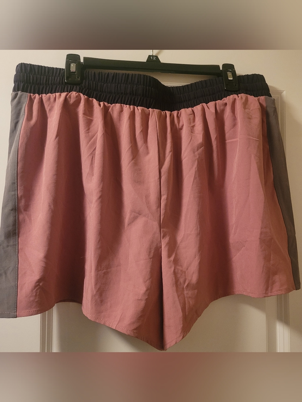 NWT Torrid Lovesick Color Block Pull-On Short - Stretch Woven Mauve Wash 1X - Picture 8 of 11